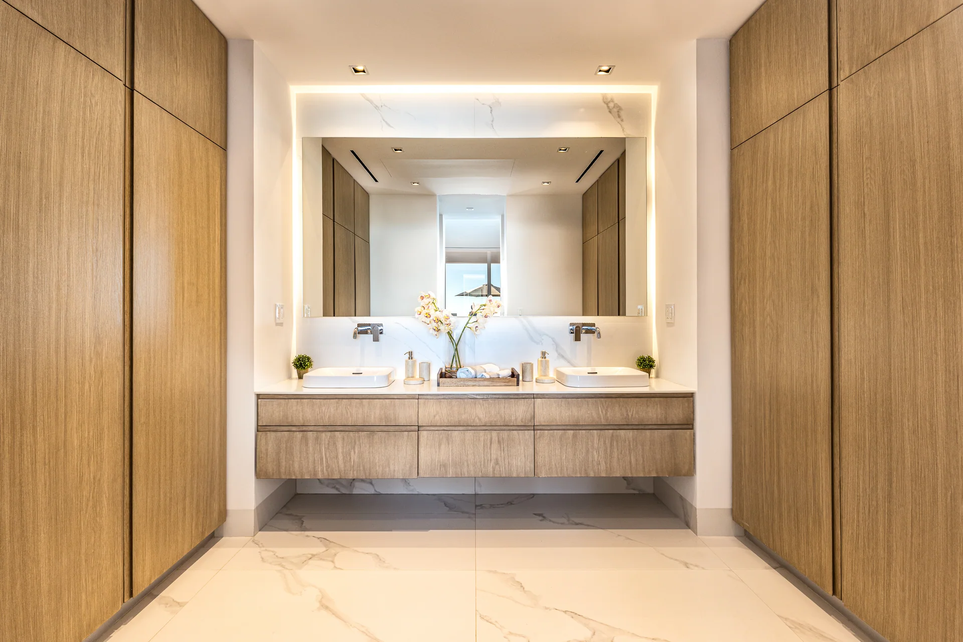 OCEANA model residence primary bathroom