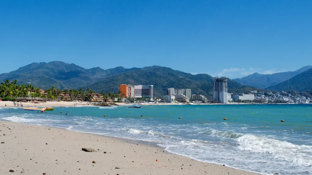 Pros buy in real estate in Mexico